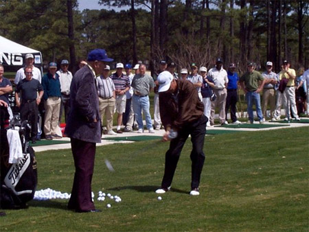 Chandler Harper and Curtis Strange at the driving range of the newly remodled Bide-A-Wee Golf Course, 1999