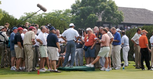 2K7 Memorial Tiger Woods Crowd