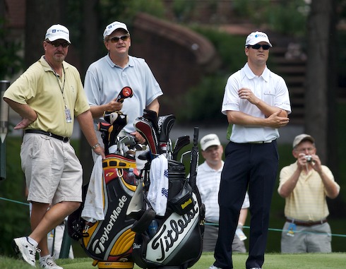 2K7 Memorial Zach Johnson And Caddies