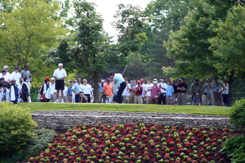 Memorial Tiger Woods Teeshot