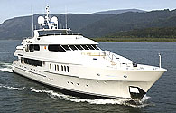 tiger_woods_yacht.jpg