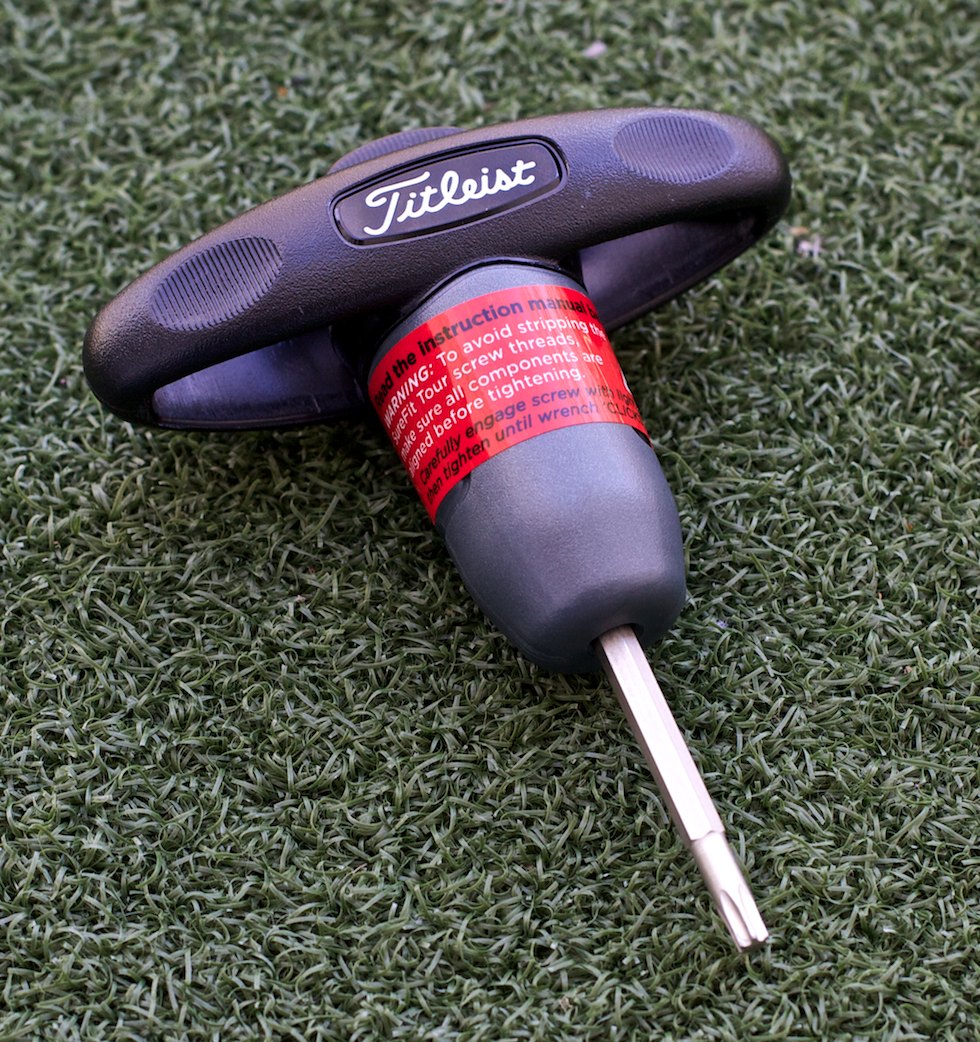 titleist-913-d2-and-d3-driver-review-clubs-hot-topics-review-the