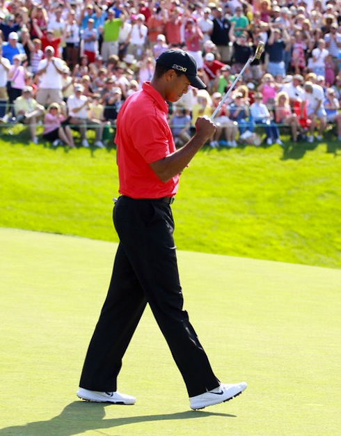 Tiger Woods 2012 Memorial Fist Pump