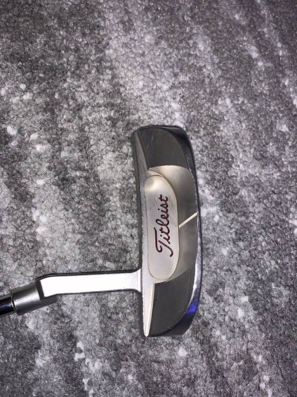 scotty-real-or-fake-clubs-grips-shafts-fitting-the-sand-trap